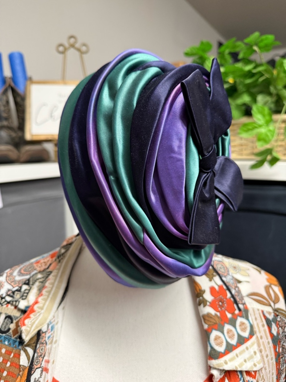 Frederick & Nelson Seattle Cloche Flepper Twisted Hat with Bow Green & Purple